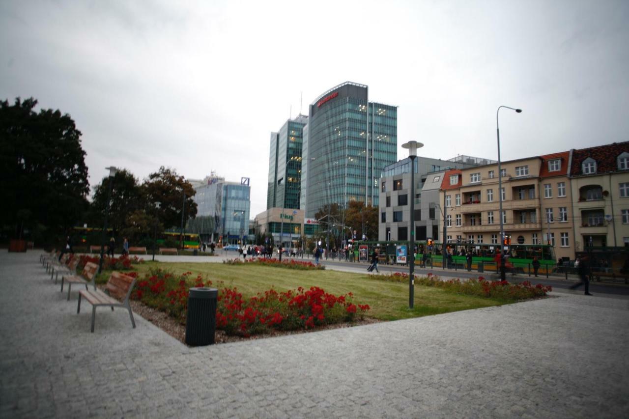 Fractal Guest Rooms - Poznan Centrum Andersia Square & Old Town Exterior foto